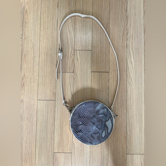 Urban Outfitters snake purse - Picture 1 of 5